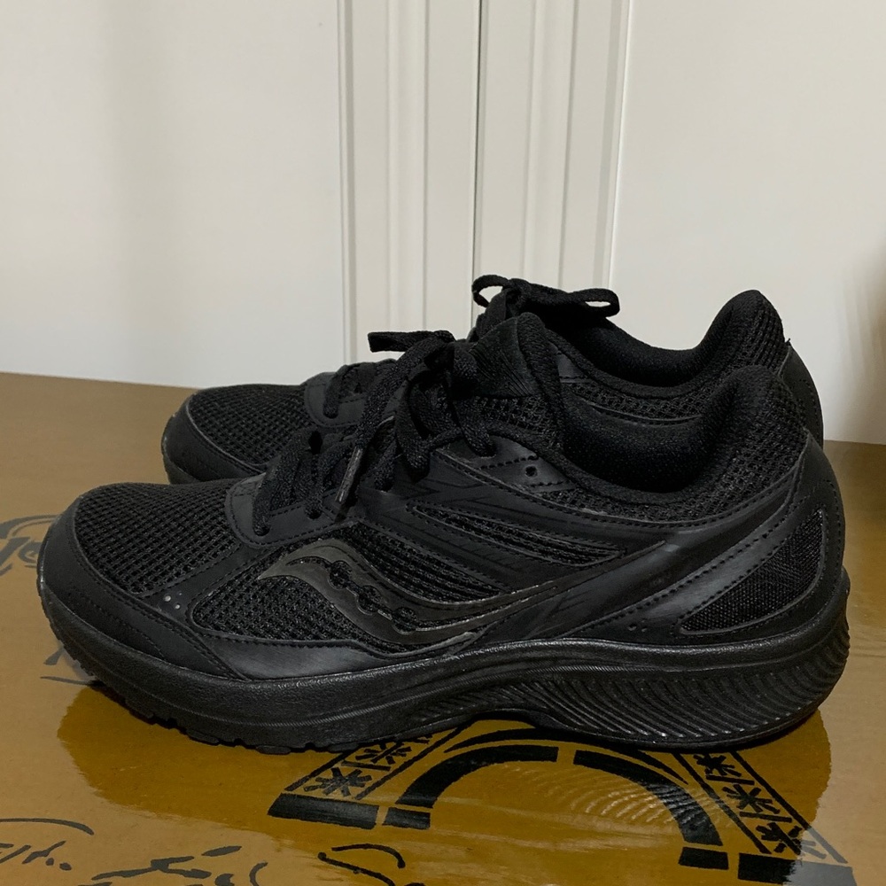 Saucony Women's Shoe Label - Black sneakers - Picture 2 of 5